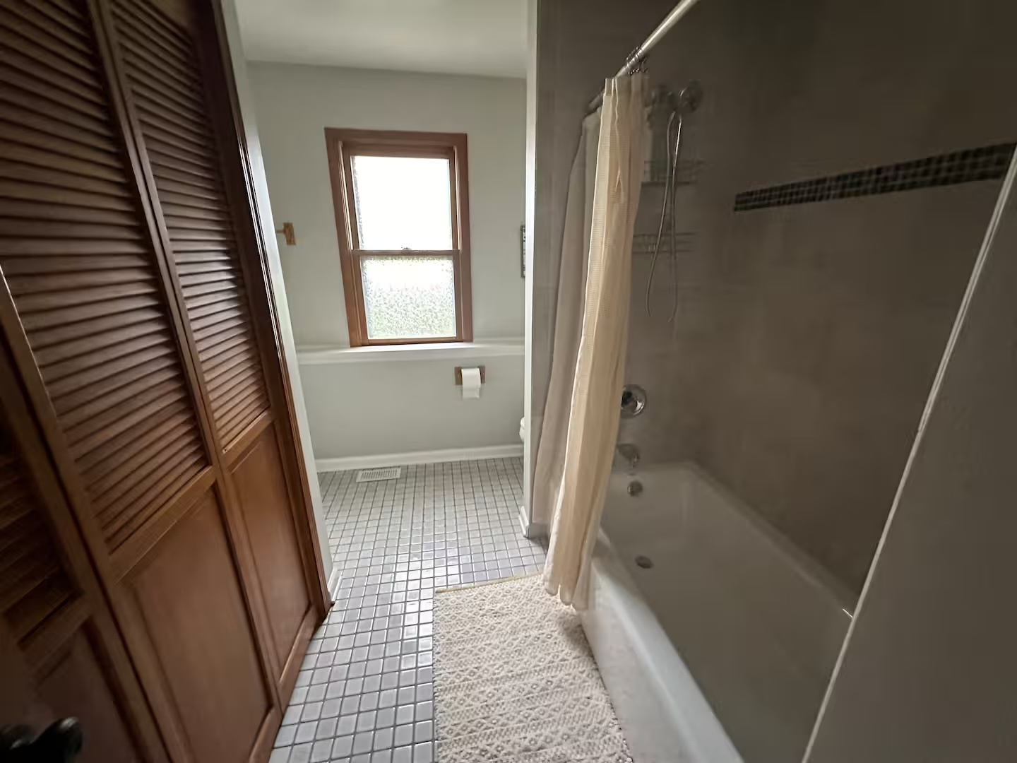 131 Newberry Avenue #1N, Libertyville, IL 60048