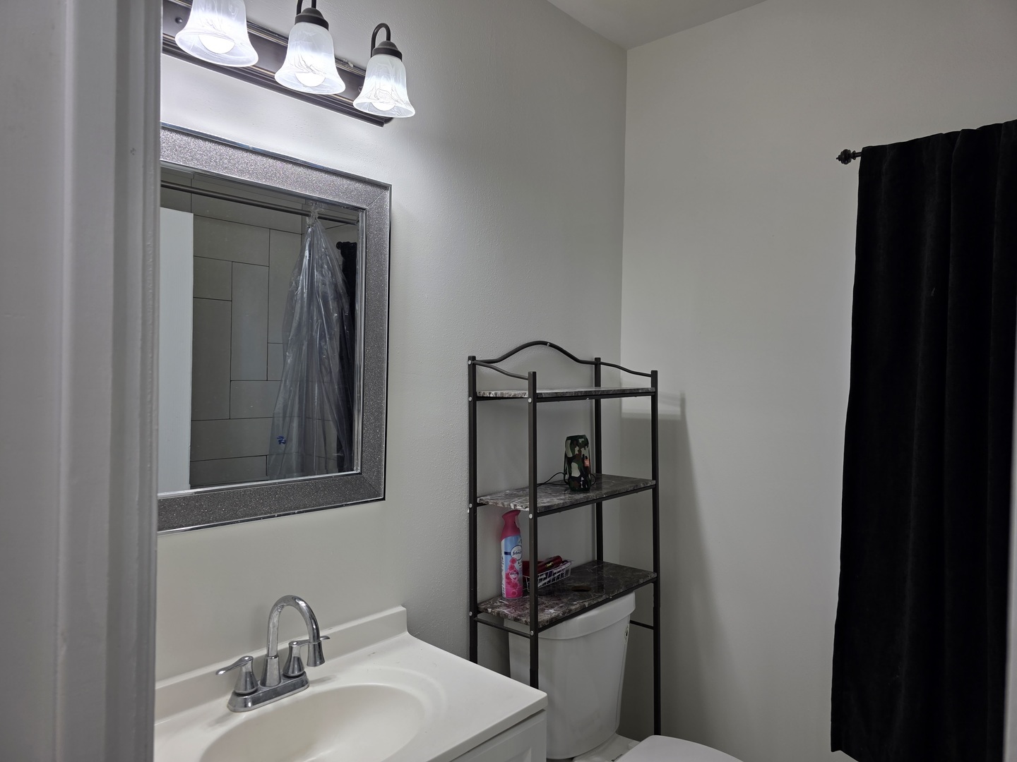 803 Broadway Avenue, North Chicago, IL 60064