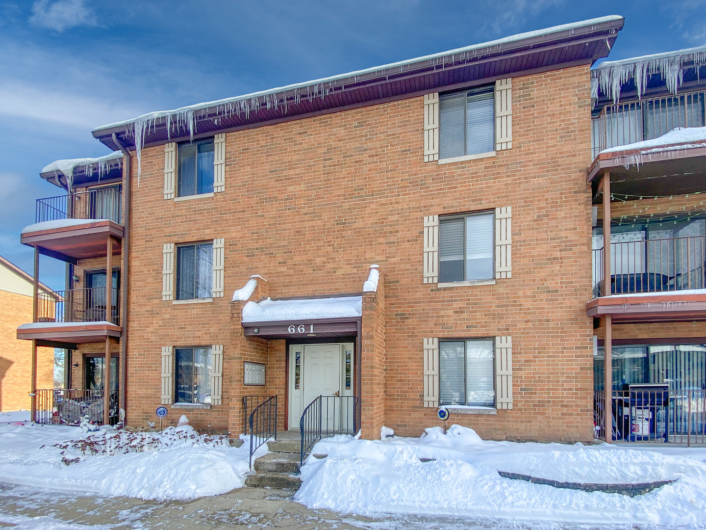 661 Briar Hill Lane #5, Addison, IL 60101