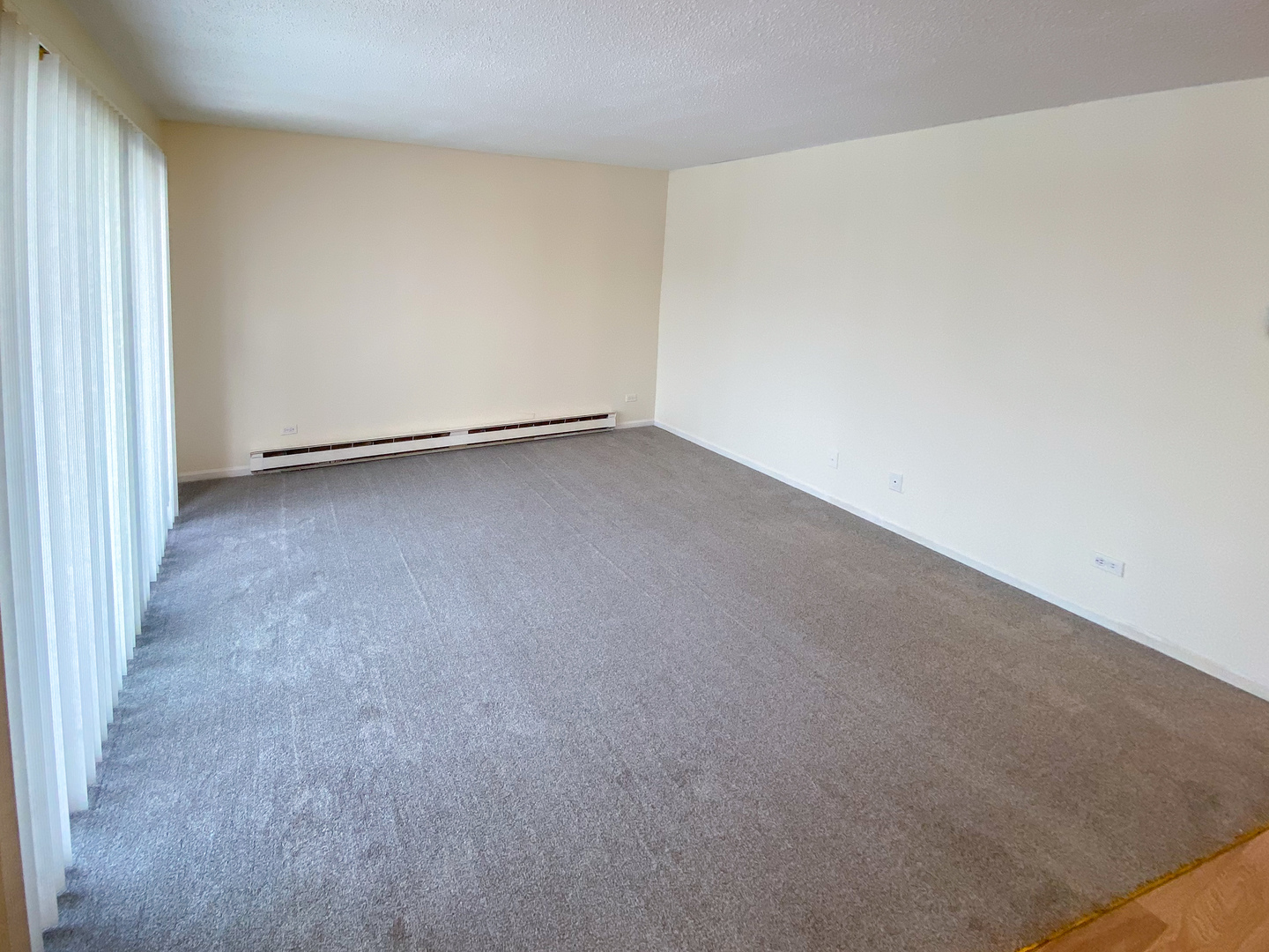 661 Briar Hill Lane #5, Addison, IL 60101