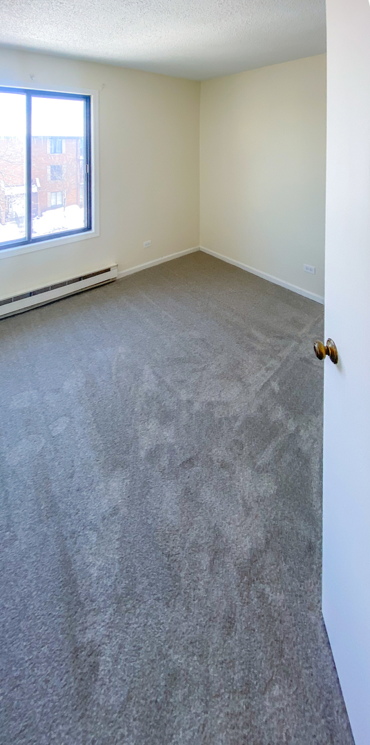 661 Briar Hill Lane #5, Addison, IL 60101