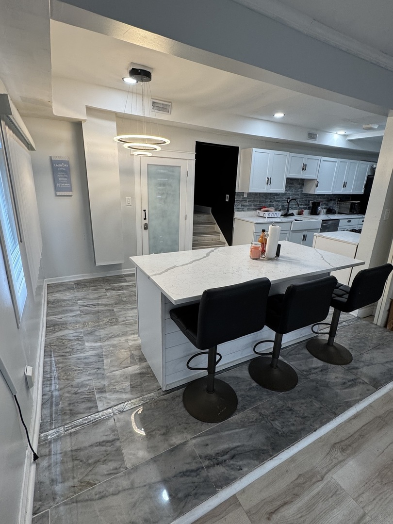 13910 Lincoln Avenue, Dolton, IL 60419