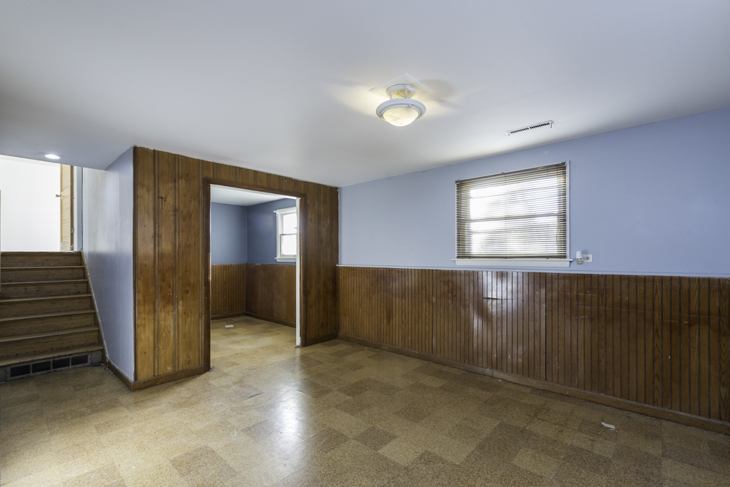 1607 N Channel Drive, Round Lake Beach, IL 60073