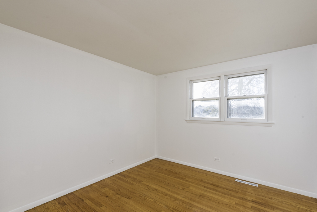 1607 N Channel Drive, Round Lake Beach, IL 60073