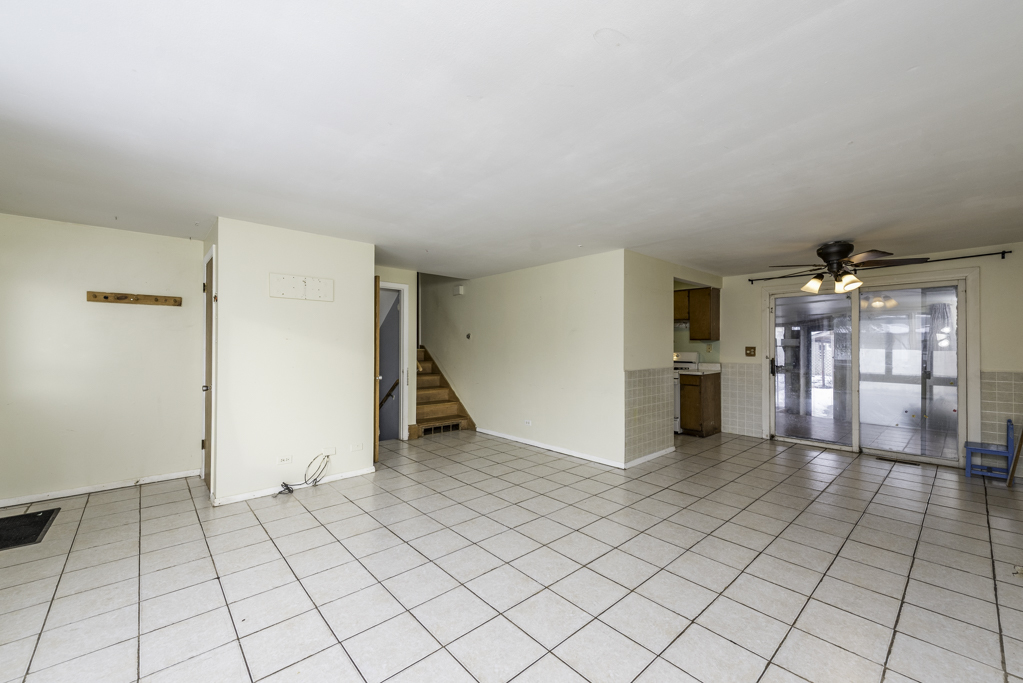 1607 N Channel Drive, Round Lake Beach, IL 60073