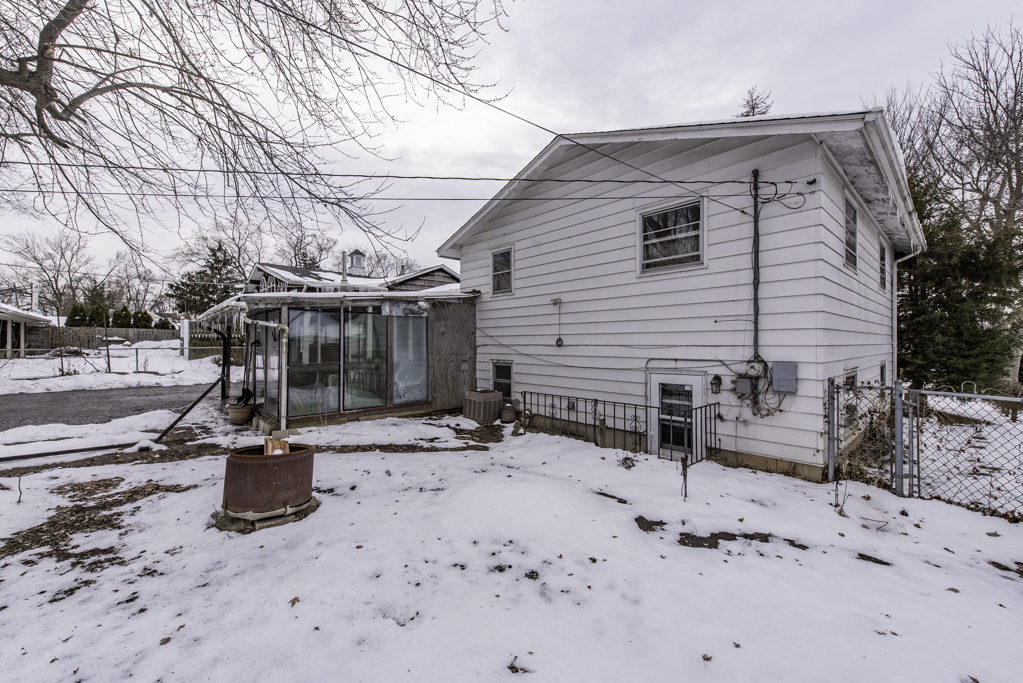 1607 N Channel Drive, Round Lake Beach, IL 60073