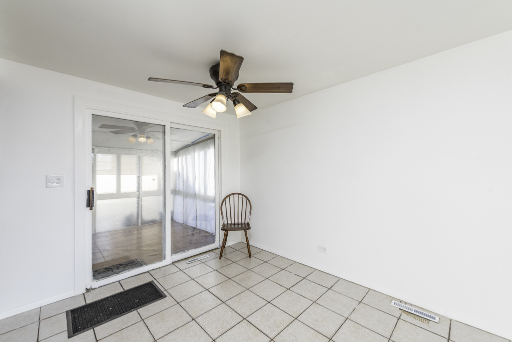 1607 N Channel Drive, Round Lake Beach, IL 60073