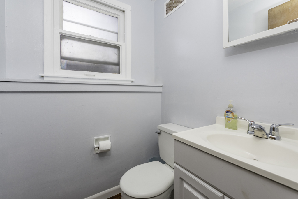 1607 N Channel Drive, Round Lake Beach, IL 60073