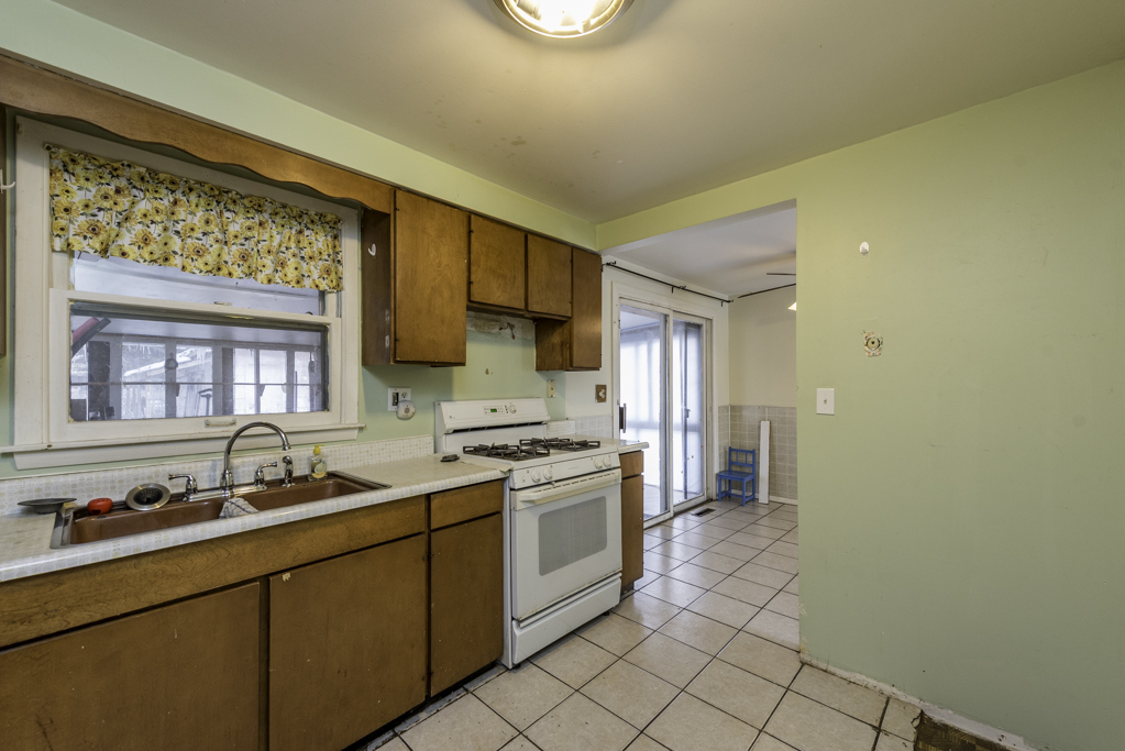 1607 N Channel Drive, Round Lake Beach, IL 60073