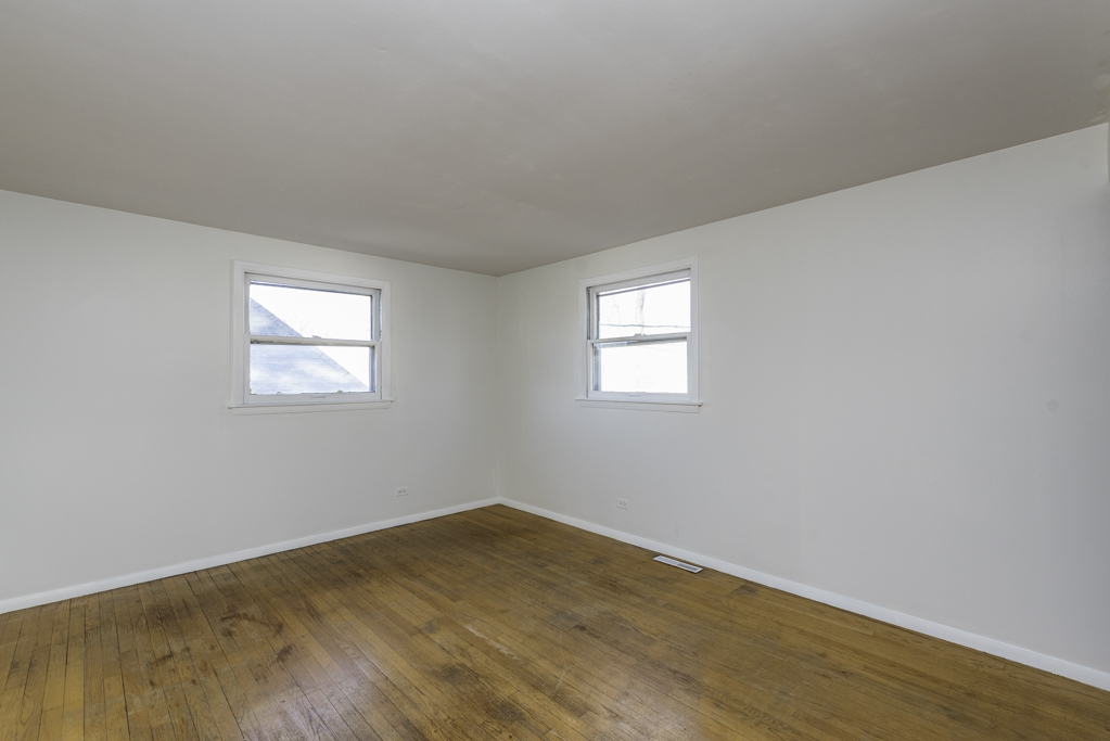 1607 N Channel Drive, Round Lake Beach, IL 60073