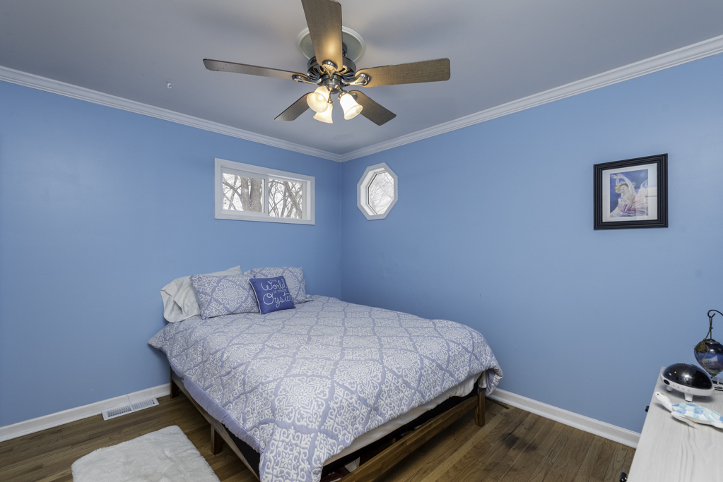 37114 N Shirley Drive, Gurnee, IL 60031