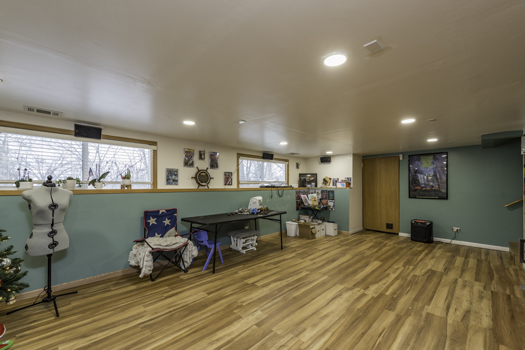 37114 N Shirley Drive, Gurnee, IL 60031