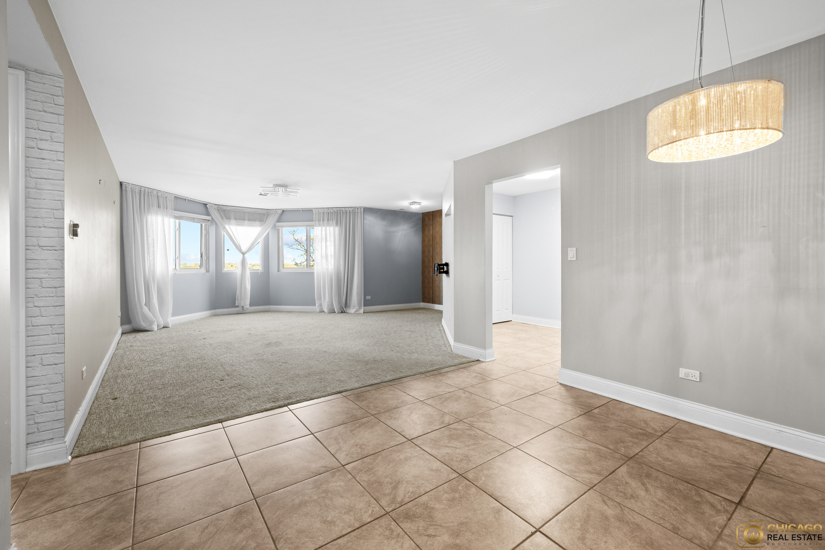 1275 E Baldwin Lane #601, Palatine, IL 60074