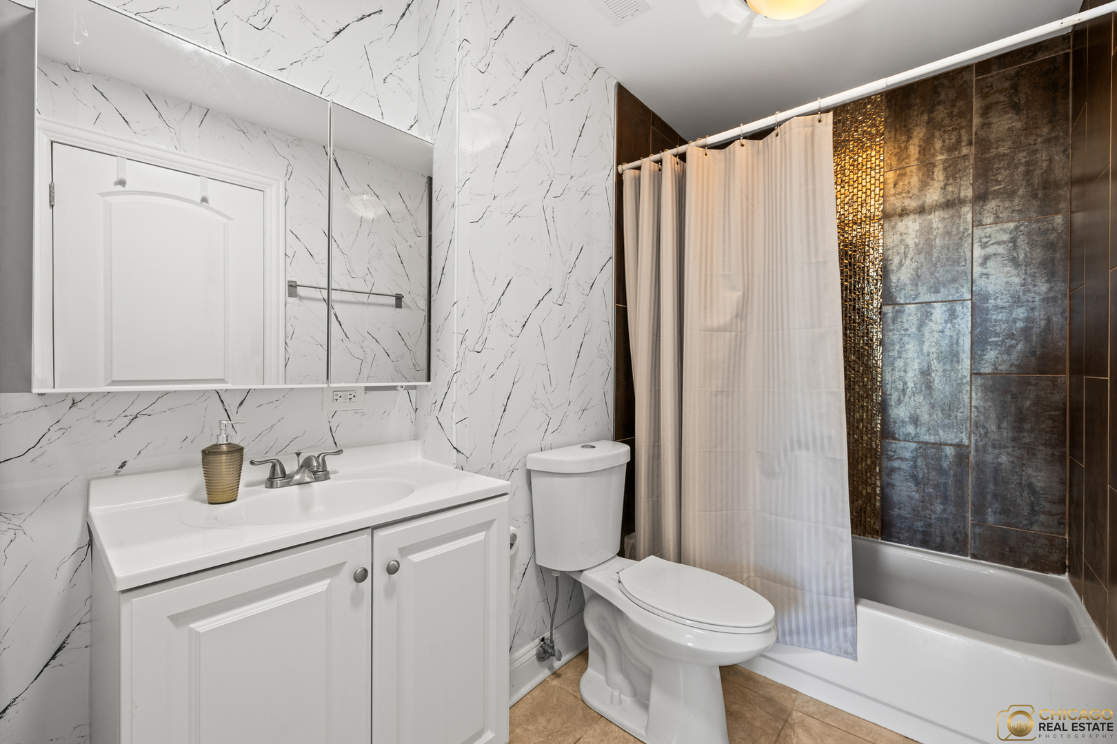 1275 E Baldwin Lane #601, Palatine, IL 60074