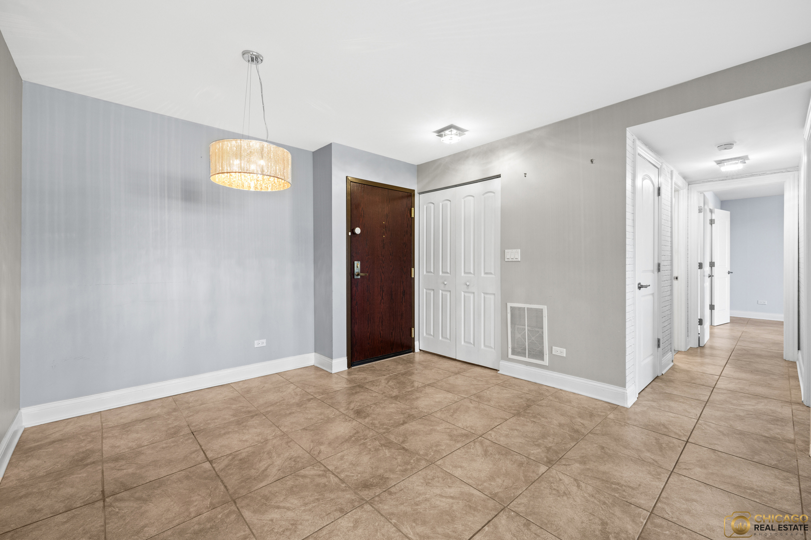 1275 E Baldwin Lane #601, Palatine, IL 60074