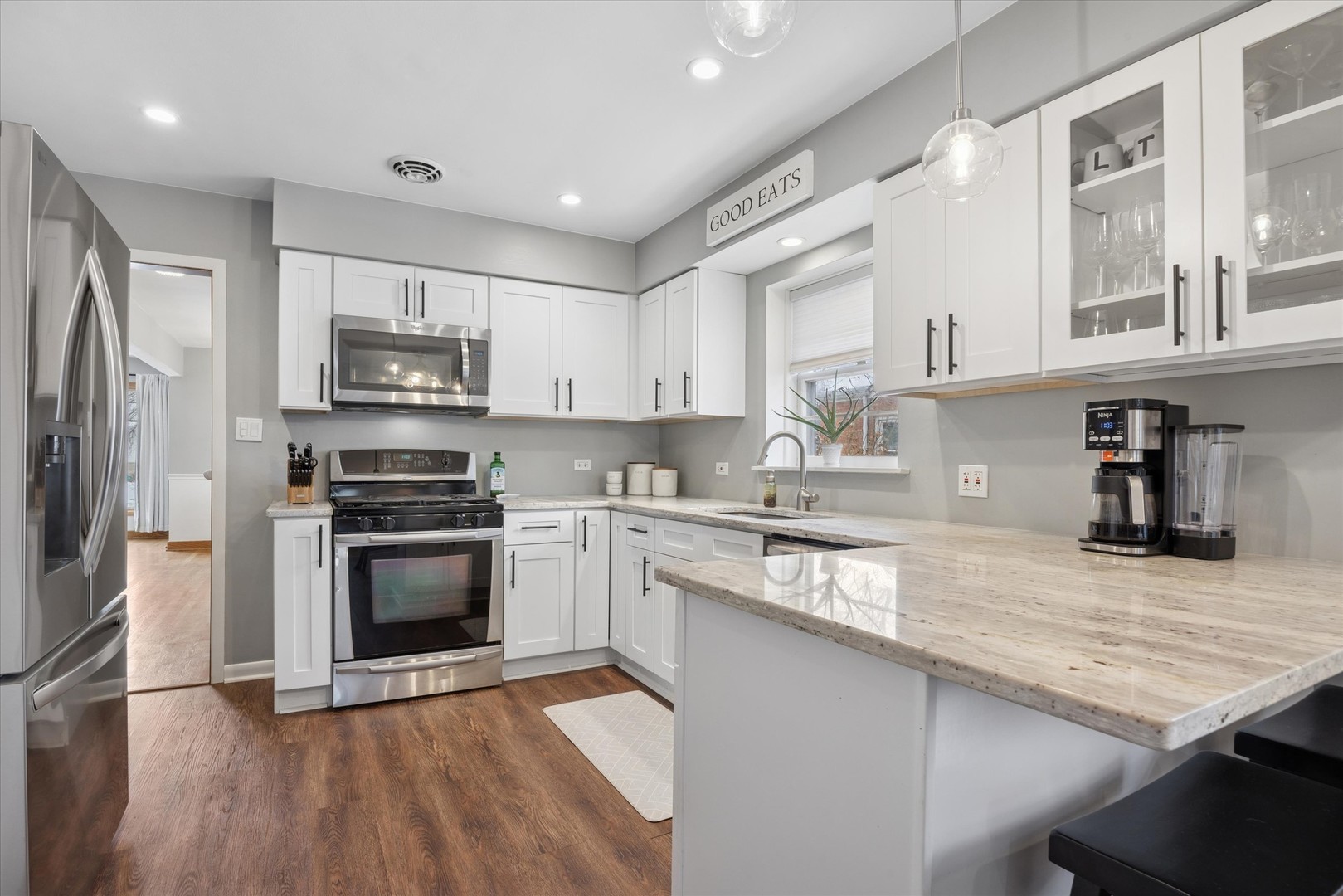 309 N Clinton Avenue, Elmhurst, IL 60126