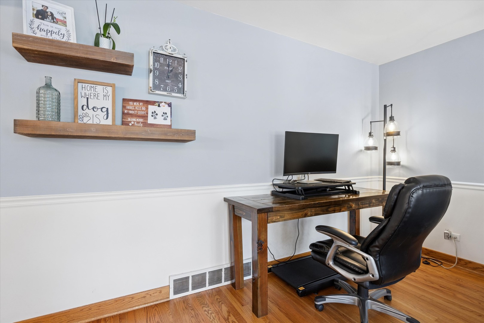 309 N Clinton Avenue, Elmhurst, IL 60126