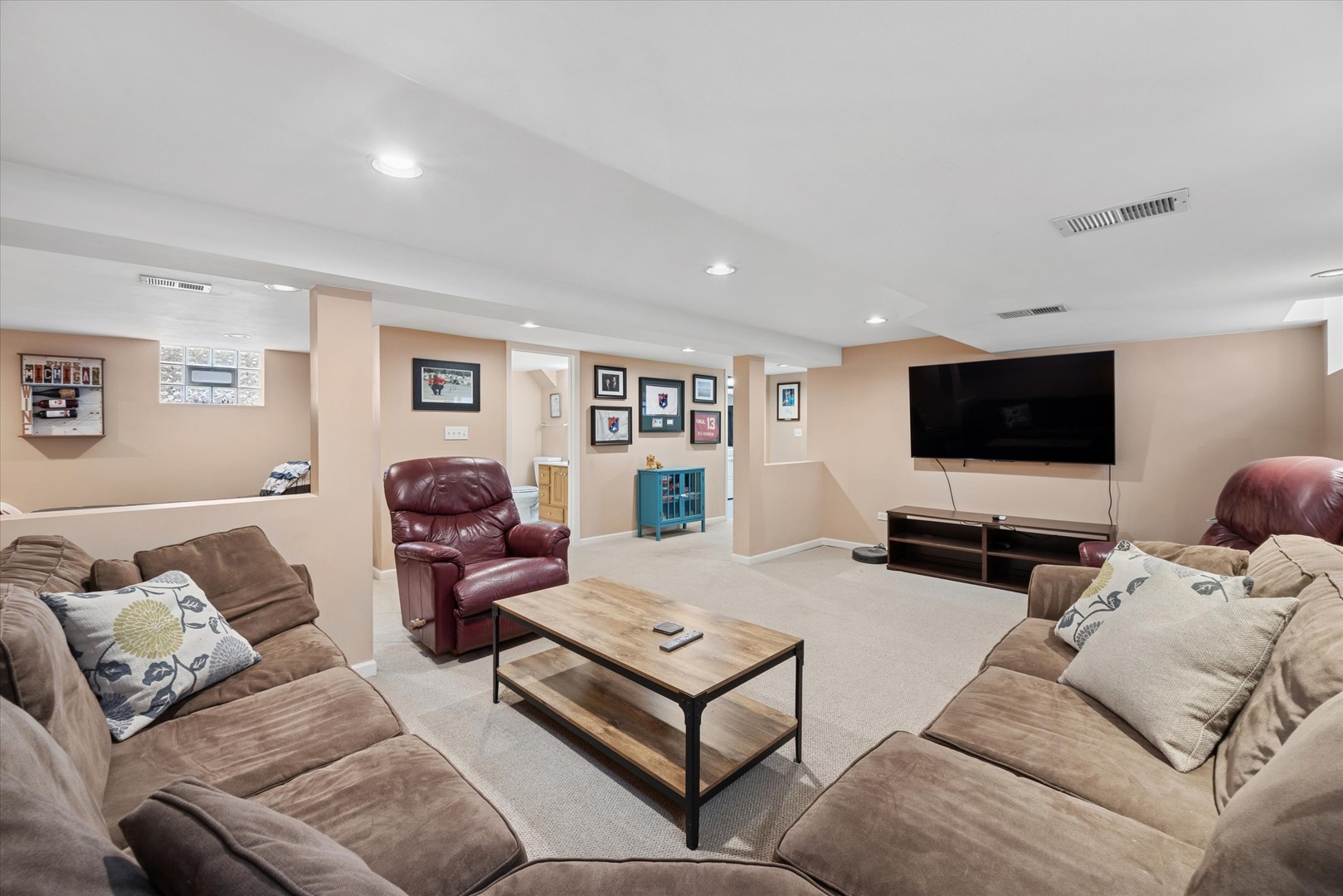 309 N Clinton Avenue, Elmhurst, IL 60126