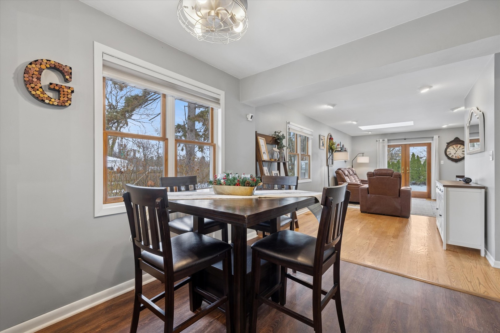 309 N Clinton Avenue, Elmhurst, IL 60126