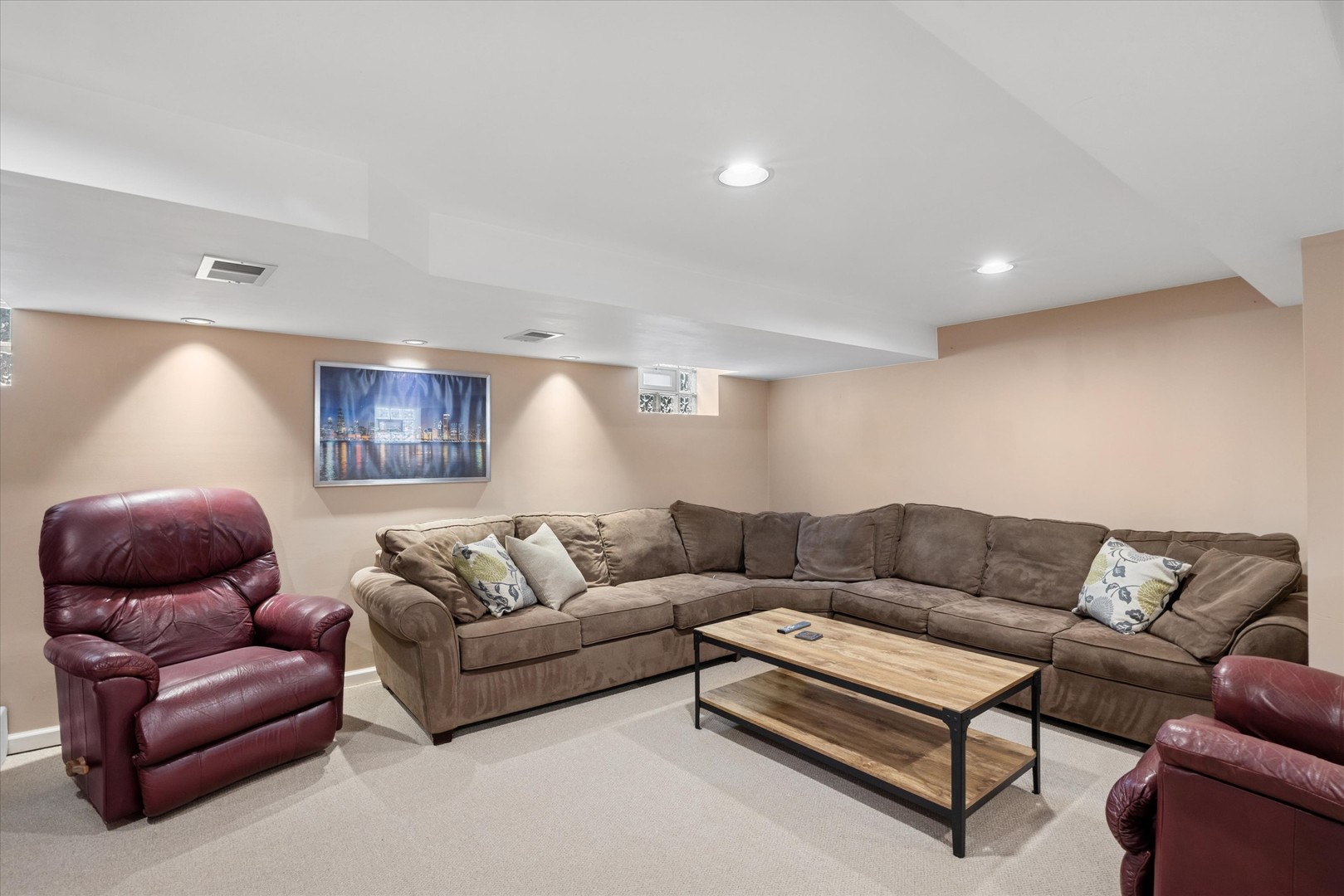 309 N Clinton Avenue, Elmhurst, IL 60126