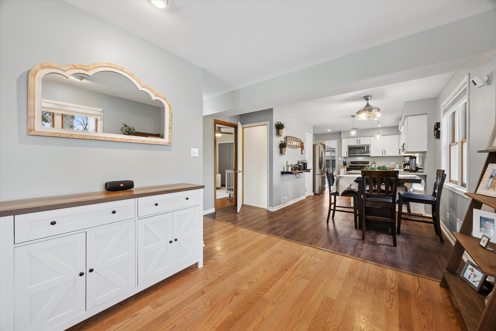 309 N Clinton Avenue, Elmhurst, IL 60126