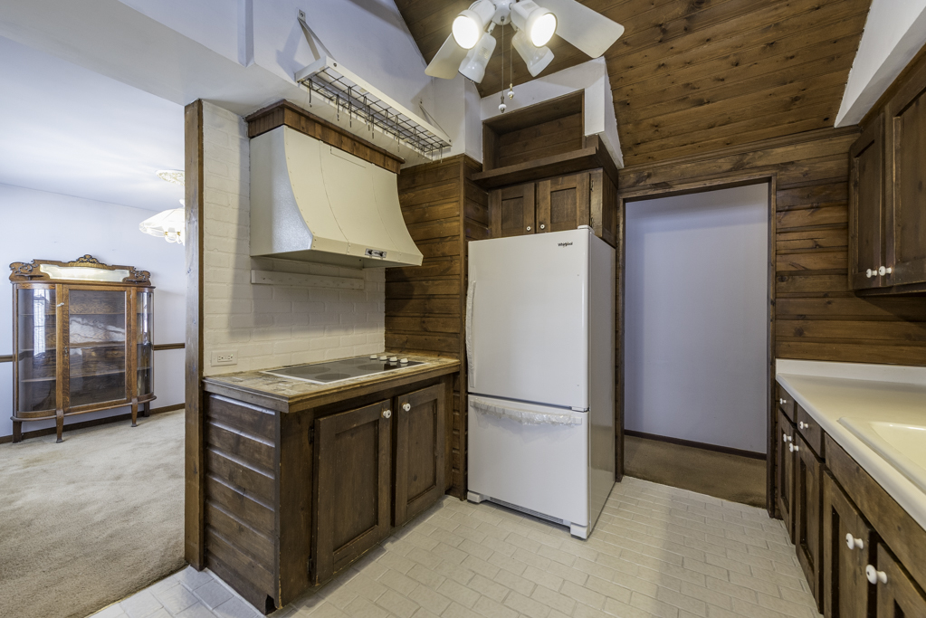 10867 W Beach Road, Beach Park, IL 60087