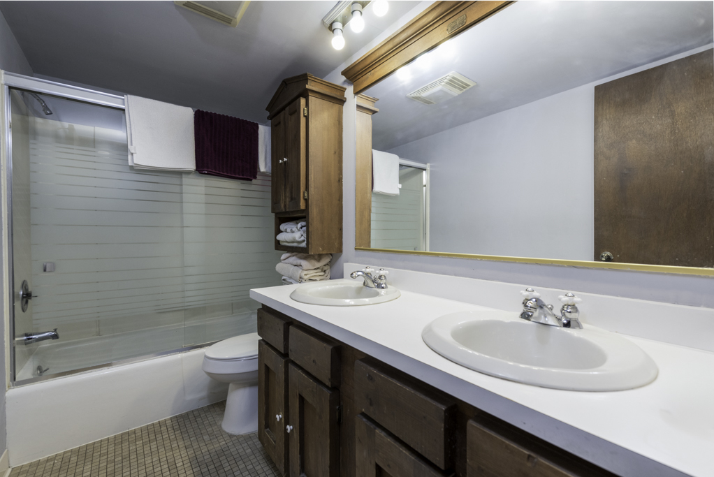 10867 W Beach Road, Beach Park, IL 60087