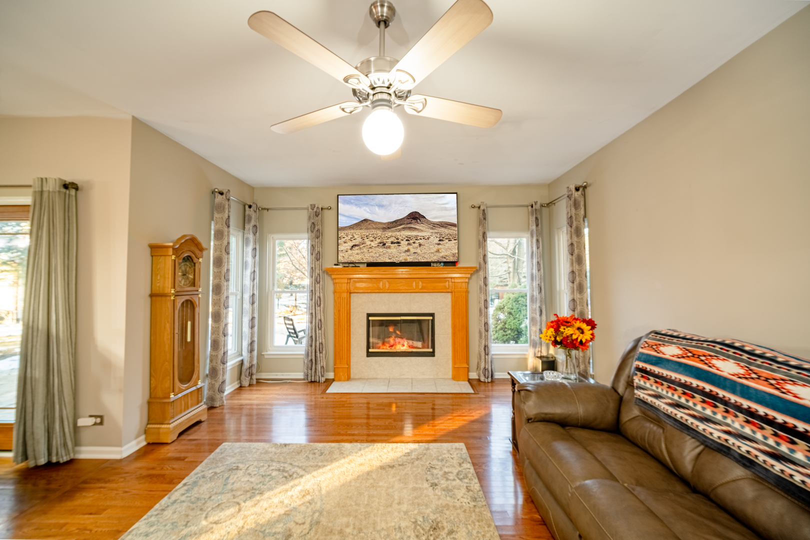 291 Morgan Valley Drive, Oswego, IL 60543