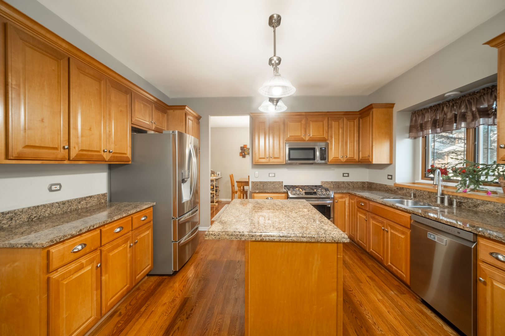 291 Morgan Valley Drive, Oswego, IL 60543