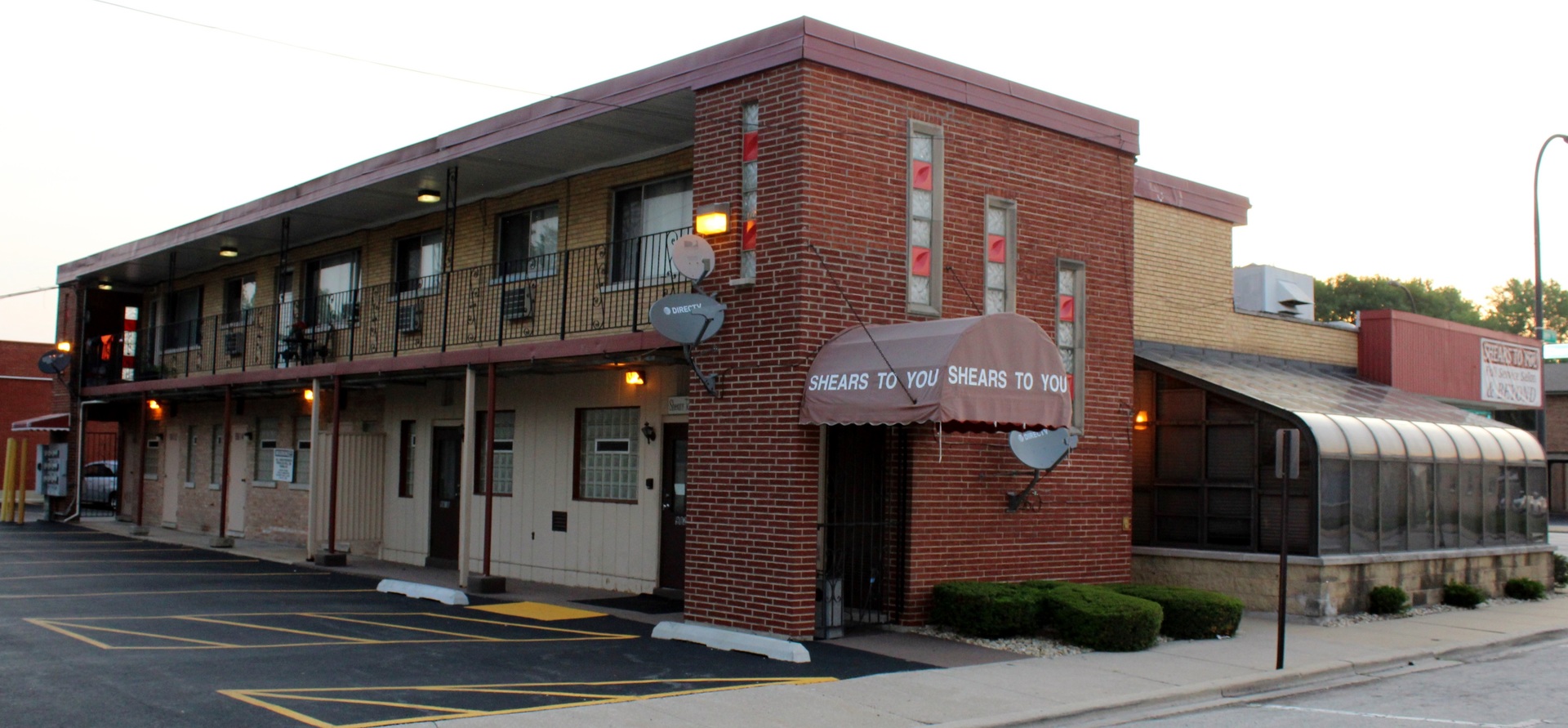 9812 S Cicero Avenue, Oak Lawn, IL 60453