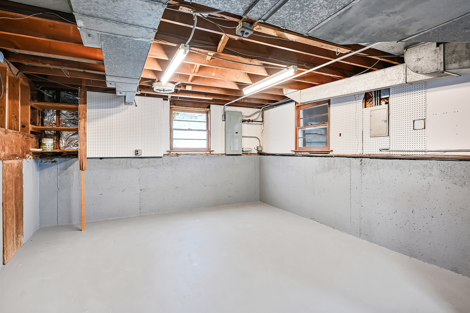 214 WOODSTOCK Avenue, Clarendon Hills, IL 60514