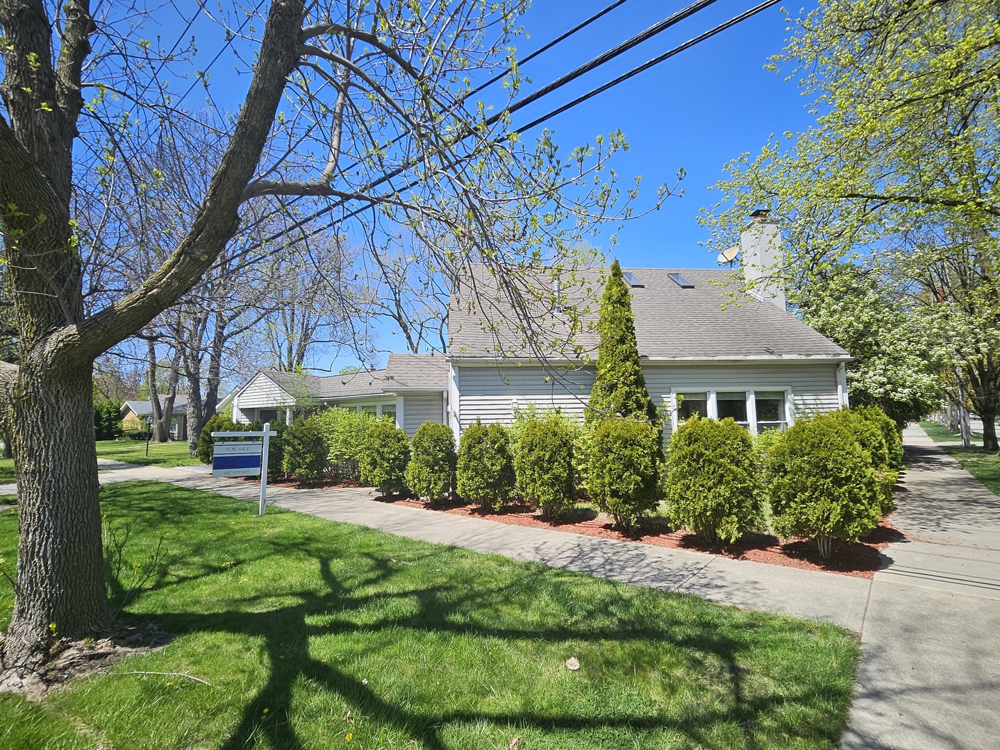 808 Indian Road, Glenview, IL 60025