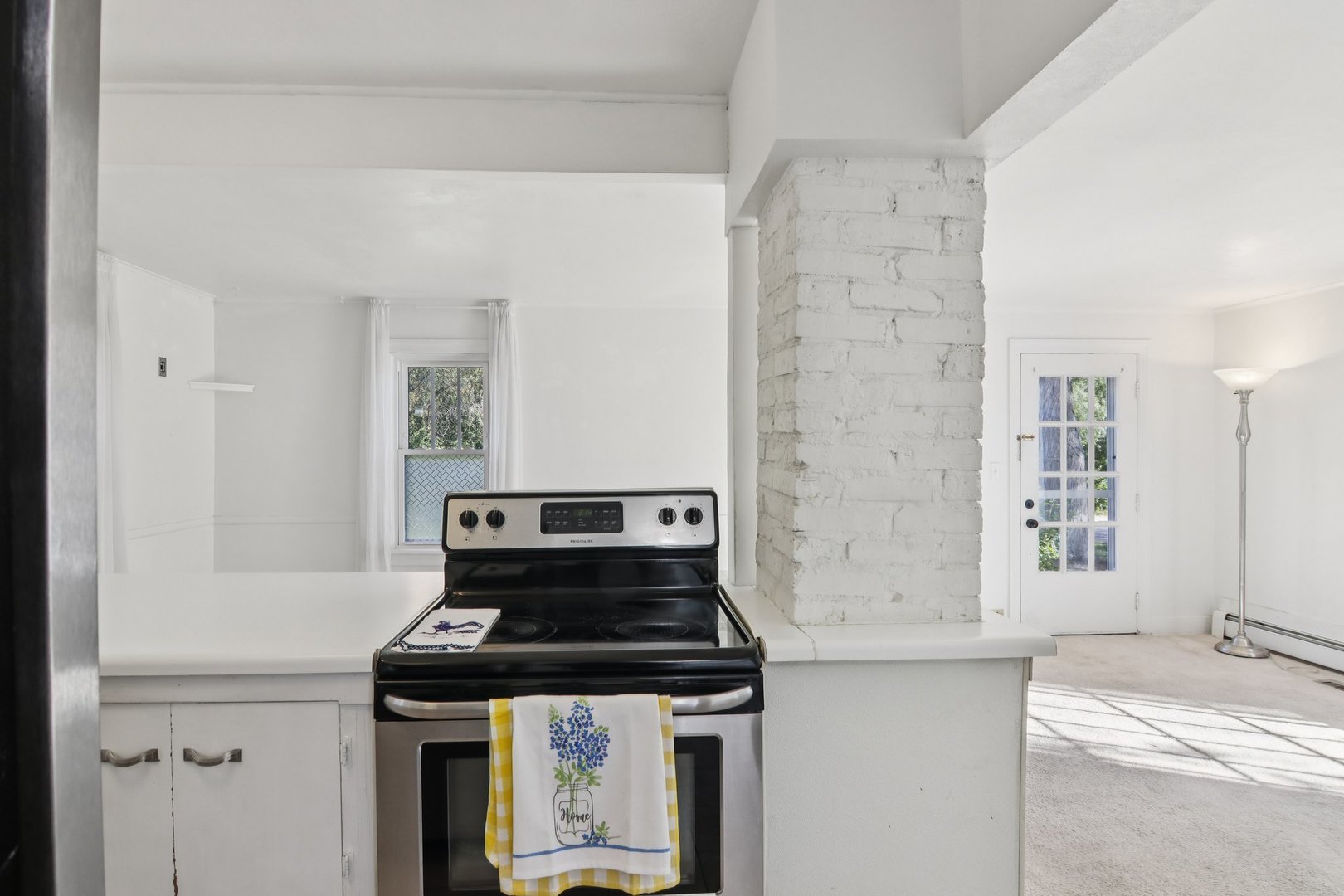 390 N Garfield Boulevard, Grayslake, IL 60030