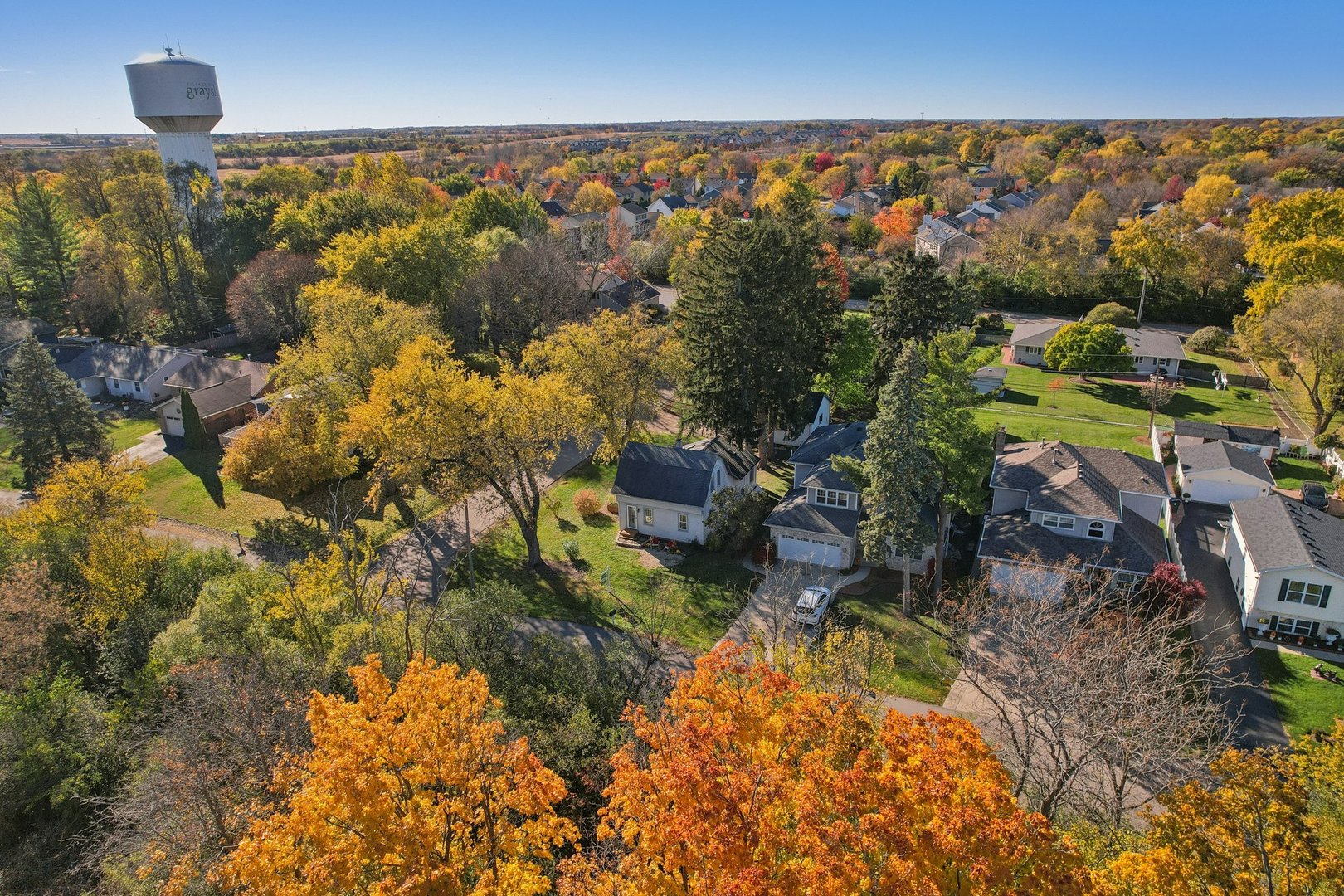 390 N Garfield Boulevard, Grayslake, IL 60030