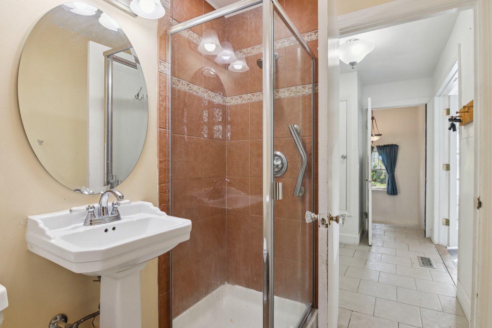 390 N Garfield Boulevard, Grayslake, IL 60030