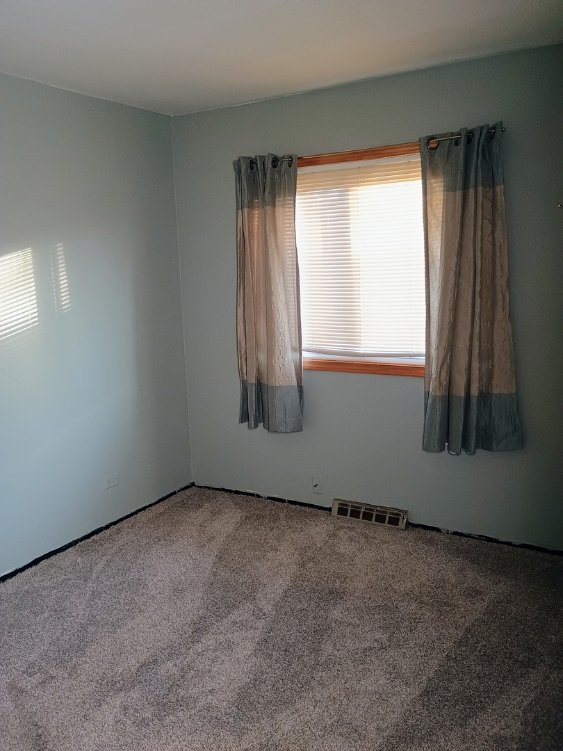 16601 Honore Avenue, Markham, IL 60428