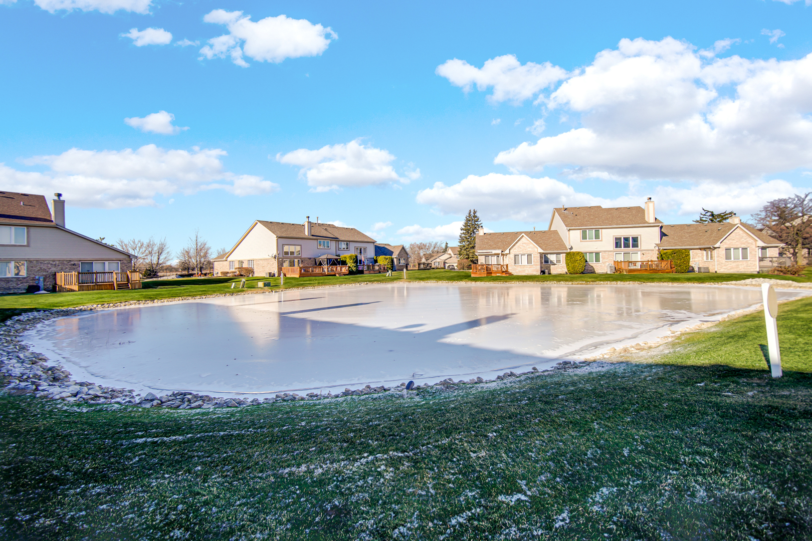 12 Iliad Drive, Tinley Park, IL 60477