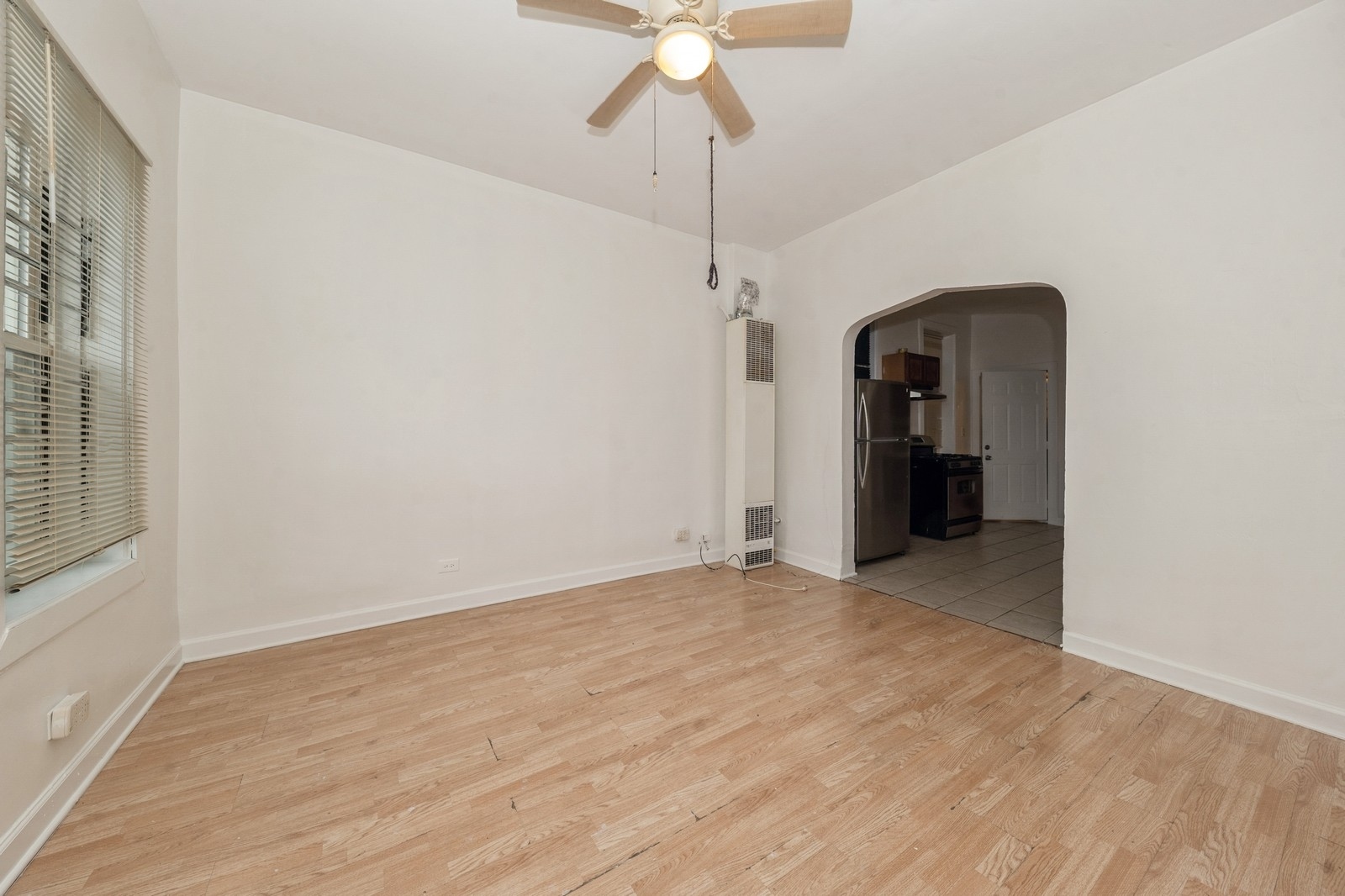 2242 W 19th Street #1R, Chicago, IL 60608