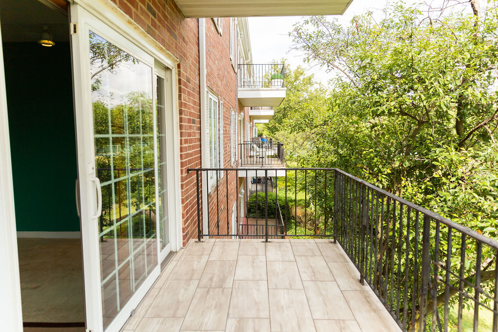 3427 VOLLMER Road #209, Flossmoor, IL 60422