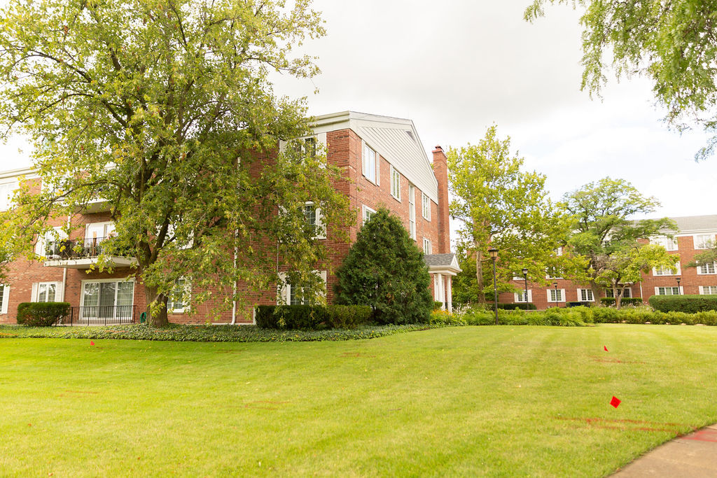 3427 VOLLMER Road #209, Flossmoor, IL 60422