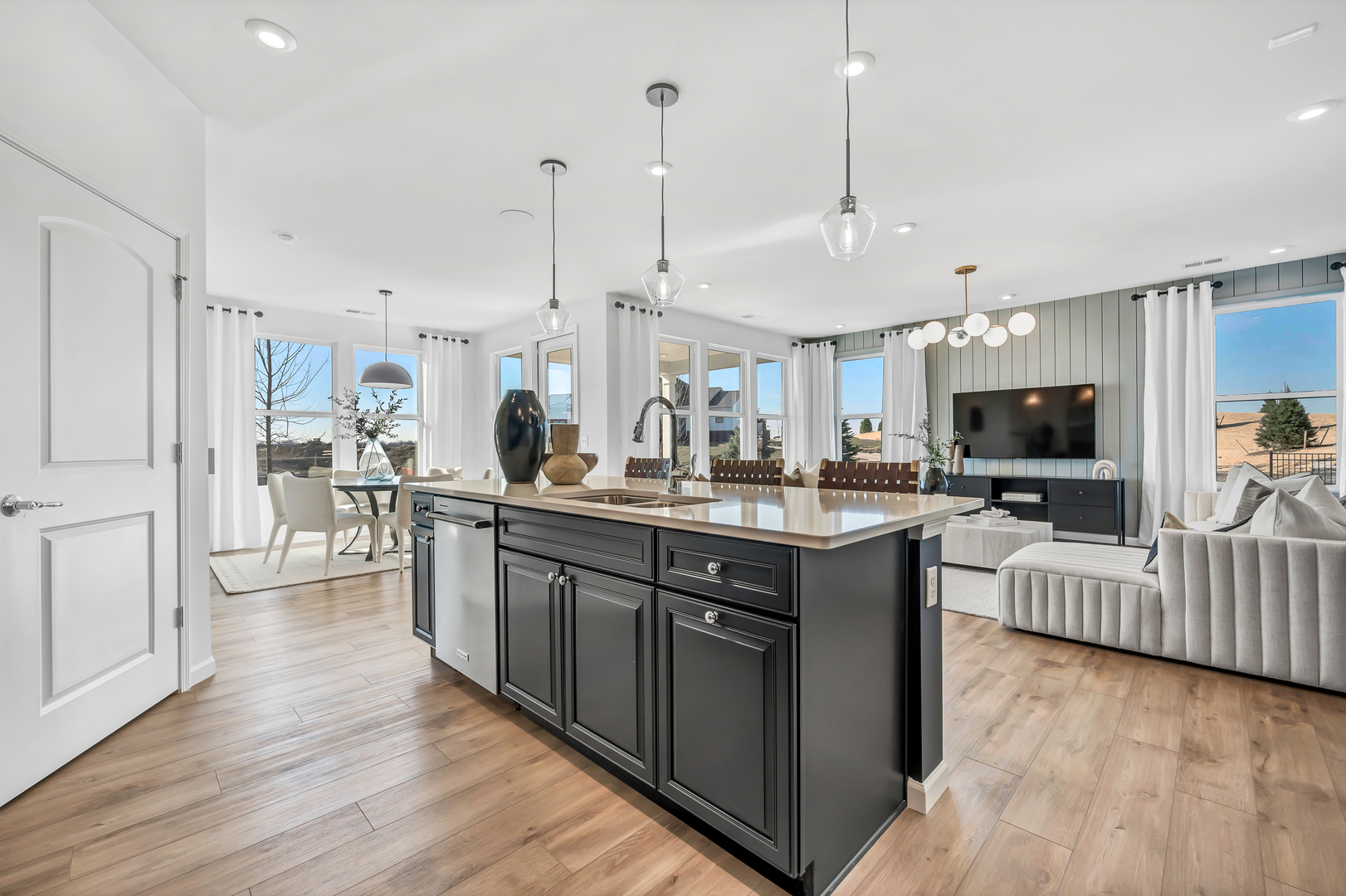 3156 Adelwood Circle, Aurora, IL 60503