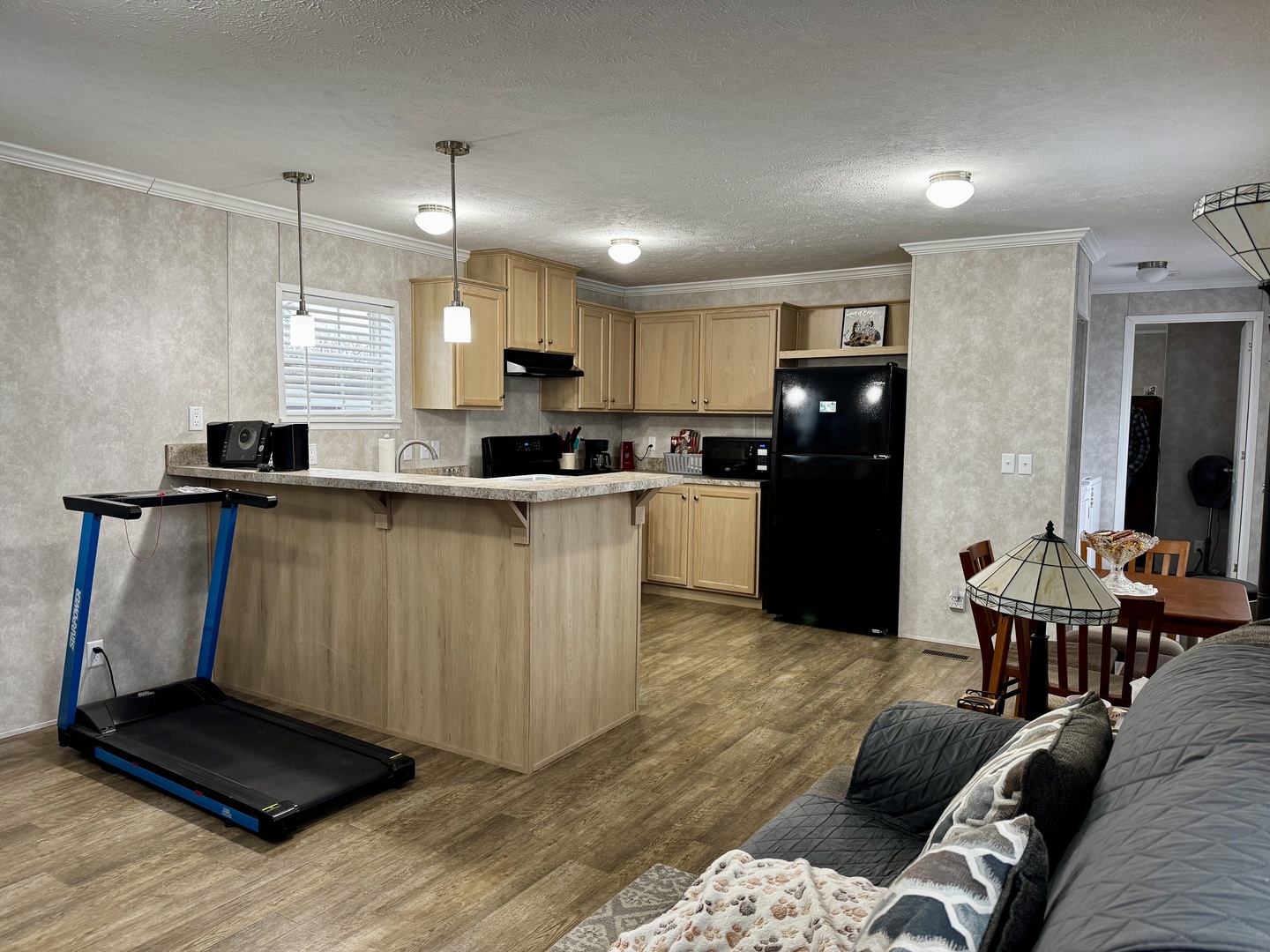 616 6th Street, Bloomington, IL 61704