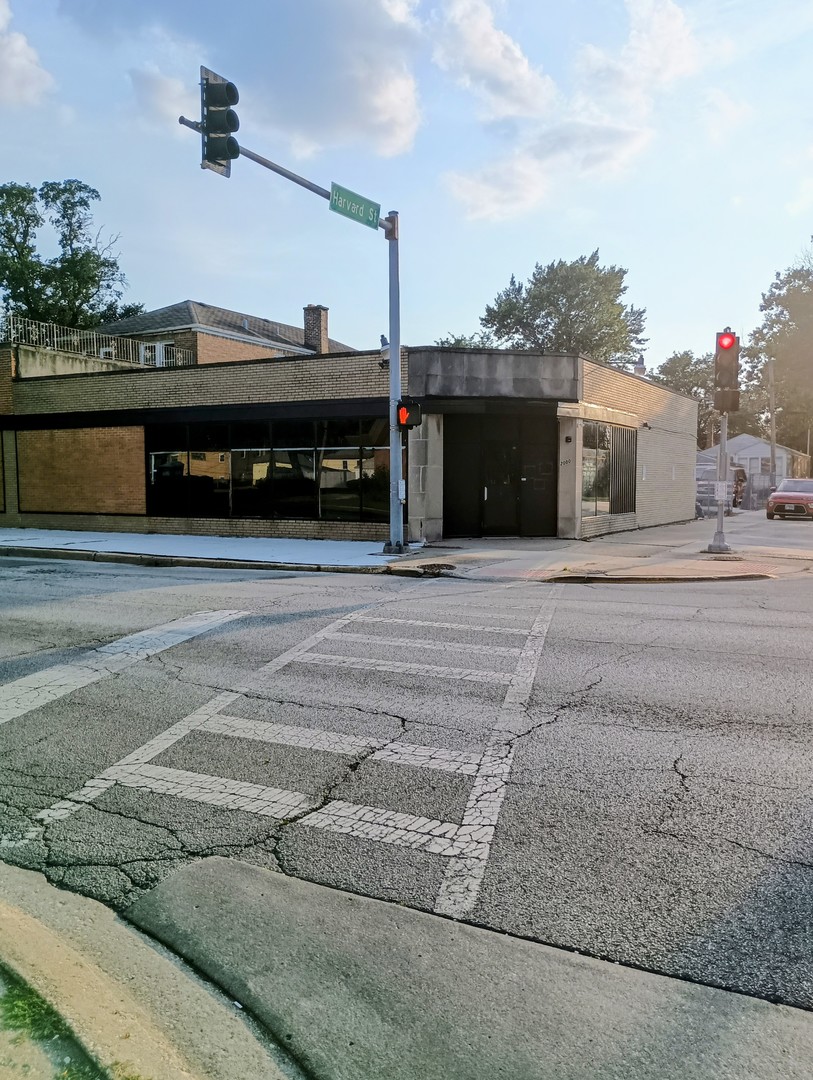 2000-04 S 17th Avenue, Broadview, IL 60155