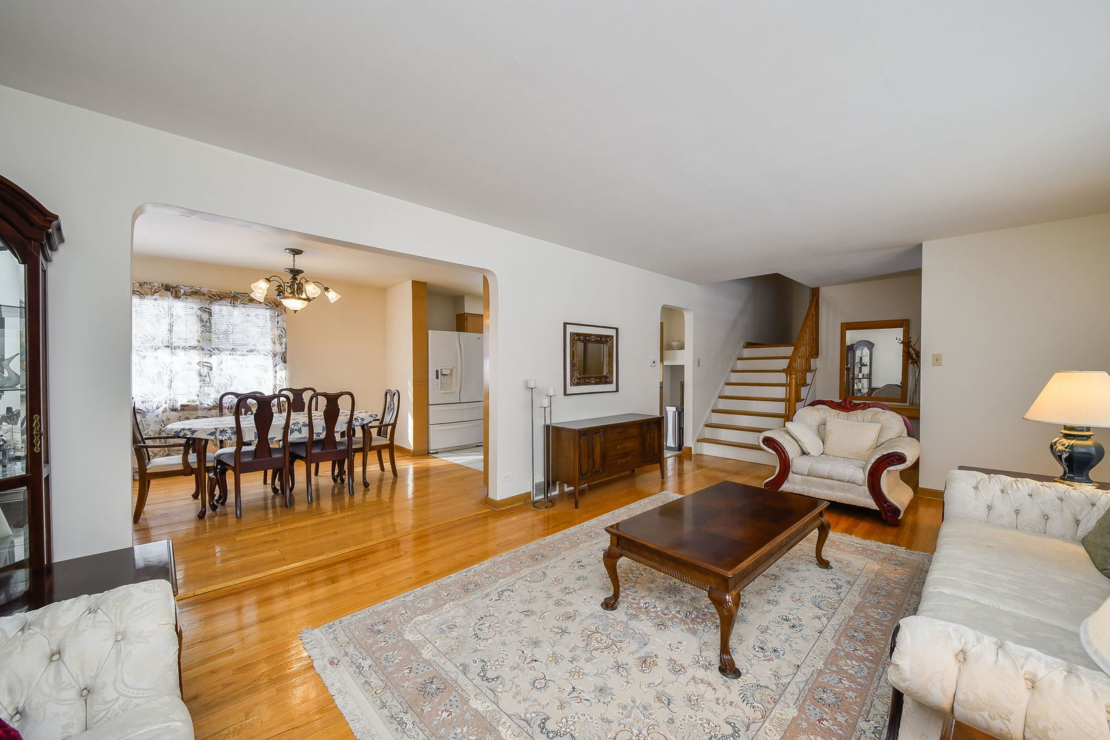 22W417 Tamarack Drive, Glen Ellyn, IL 60137