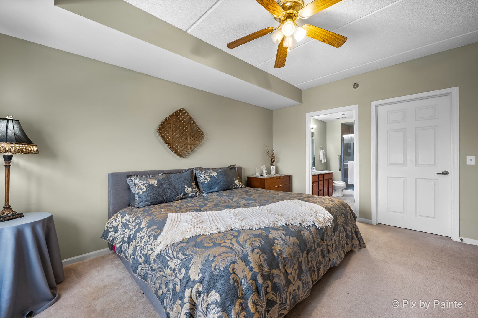 440 W Mahogany Court #312, Palatine, IL 60067