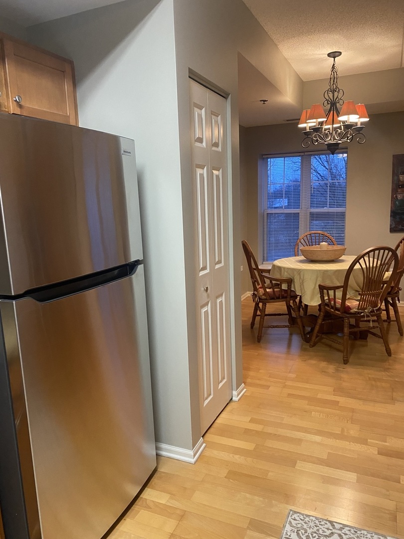 440 W Mahogany Court #312, Palatine, IL 60067