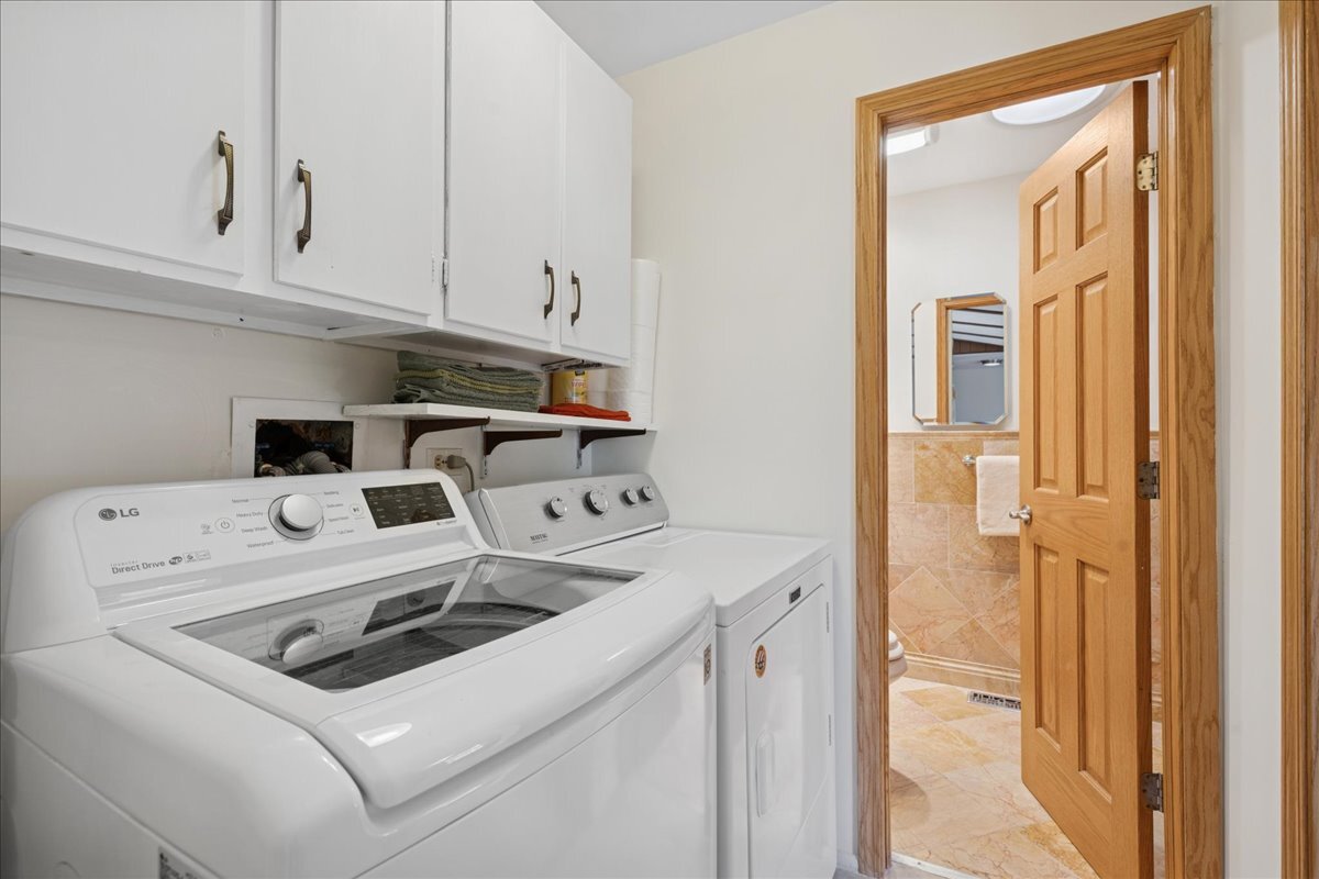 612 White Pine Road, Buffalo Grove, IL 60089