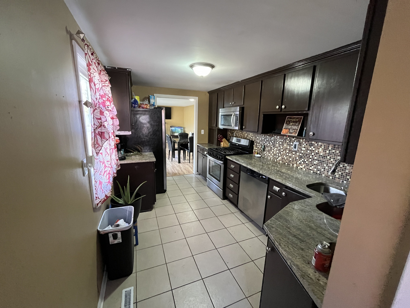 510 Tyler Drive, Carpentersville, IL 60110