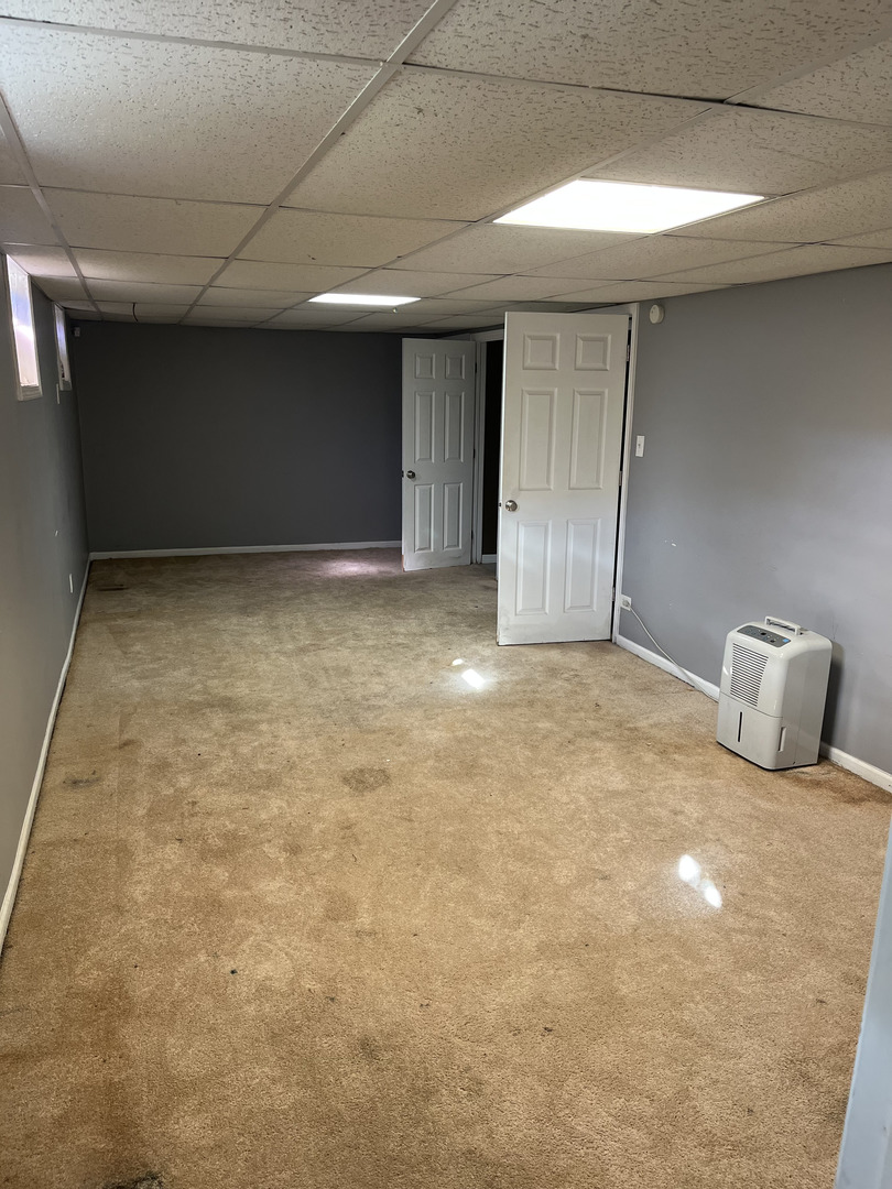 510 Tyler Drive, Carpentersville, IL 60110