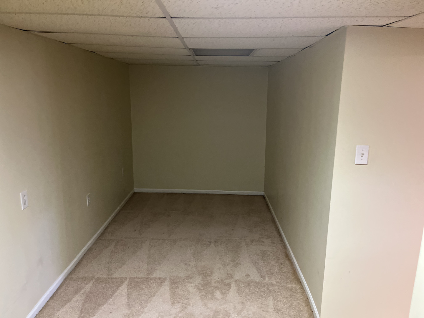 510 Tyler Drive, Carpentersville, IL 60110